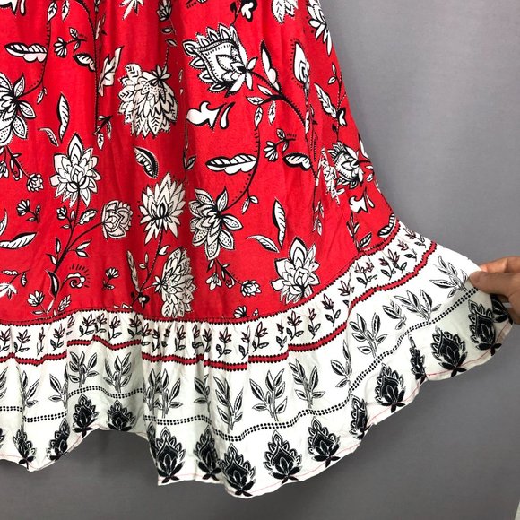 BeachLunchLounge Dress Sundress Women’s Lila Smocked Red Floral Size Small - Picture 5 of 9